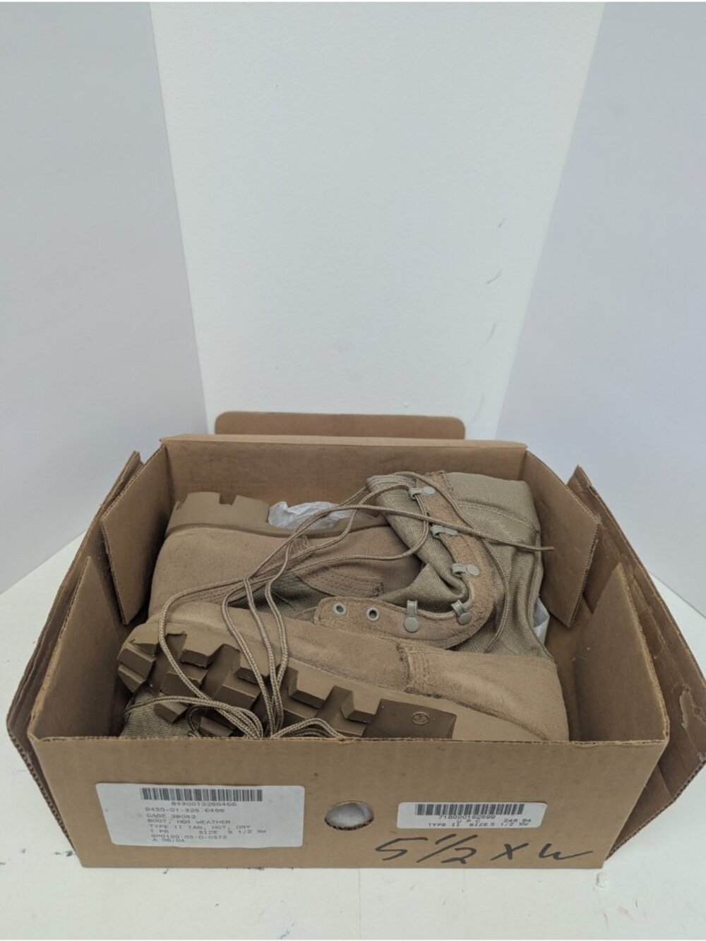 Wellco Army Combat Boots Tan Hot Weather Type II Size 5-1/2 XW – New Open Box